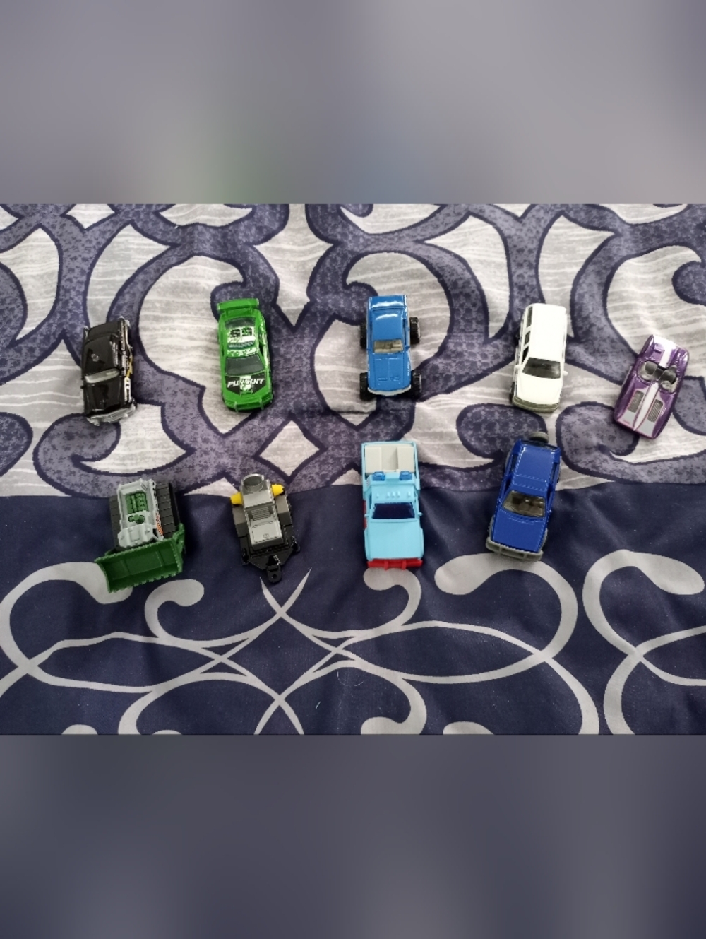 👠Assorted MATTEL matchbox Dinkie Cars👠